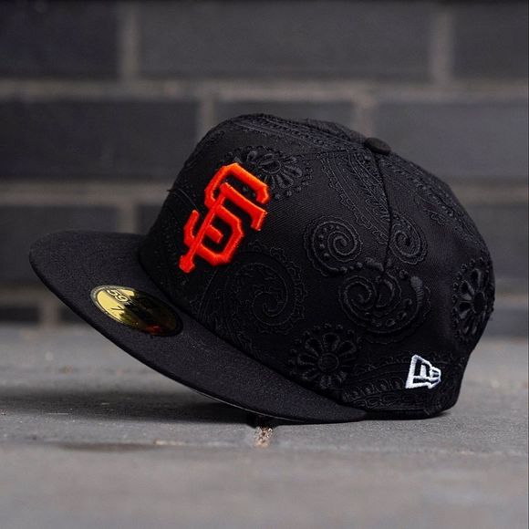 New Era Other - New Era 59Fifty San Francisco Giants Swirl Fitted Hat Black Orange Bandana 7 3/8